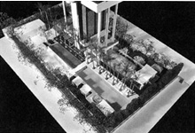 建物低層部の模型