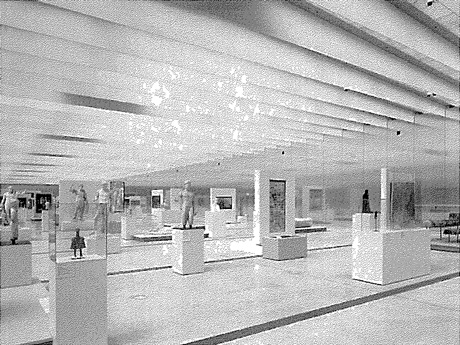 「ルーヴル・ランス」時のギャラリー内観。トップライトの自然光による展示空間。