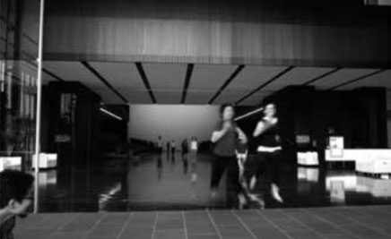 「茅野市民館」ダンスのワークショップの様子。