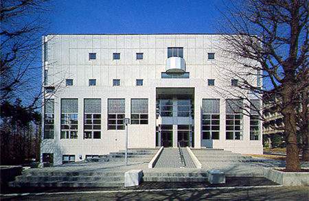慶応義塾日吉図書館 1985